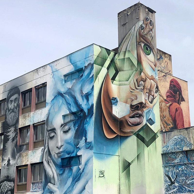 Anamorphic mural on chimney 'Street Art City' - France » Marcus GOMAD Debie